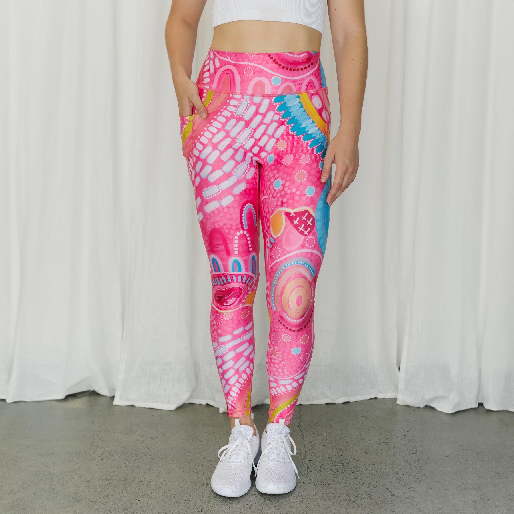Luxe Leggings, Connections